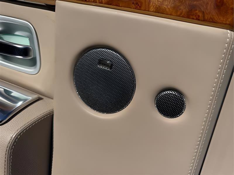 Used 2006 Rolls-Royce Phantom Sedan RWD image 39