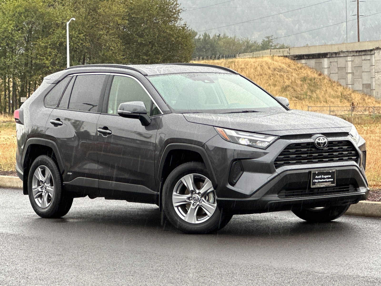 Used 2025 Toyota RAV4 XLE w/ Convenience Package AWD/4WD image 1