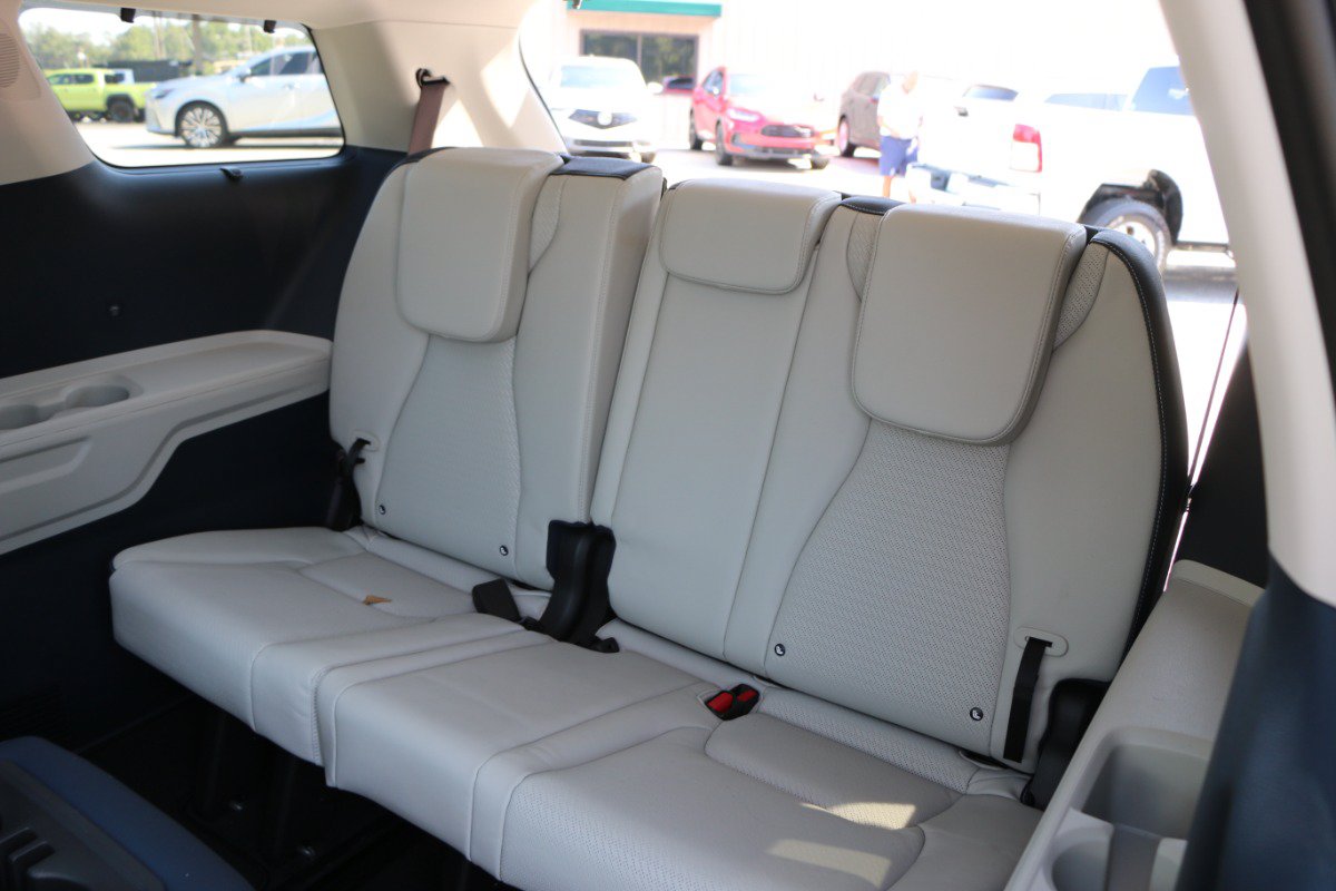 Used 2025 Kia Carnival SX Prestige FWD image 35