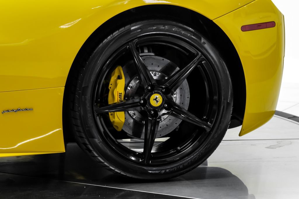 Used 2015 Ferrari 458 Spider RWD image 41