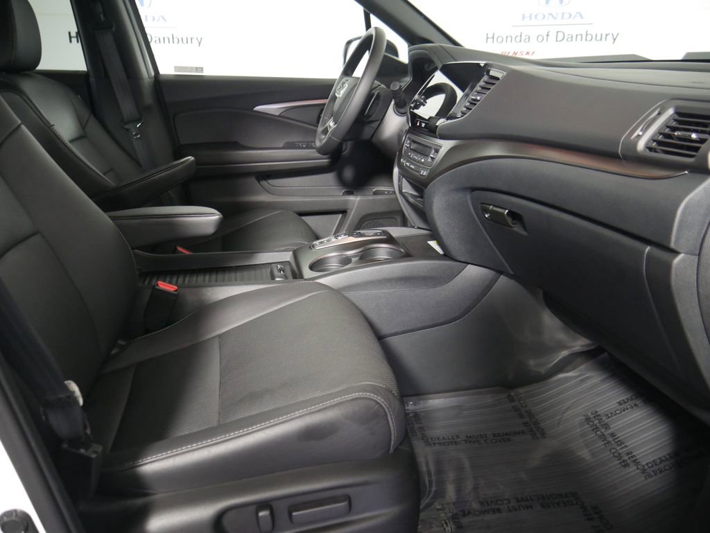 Certified 2023 Honda Passport EX-L image 6