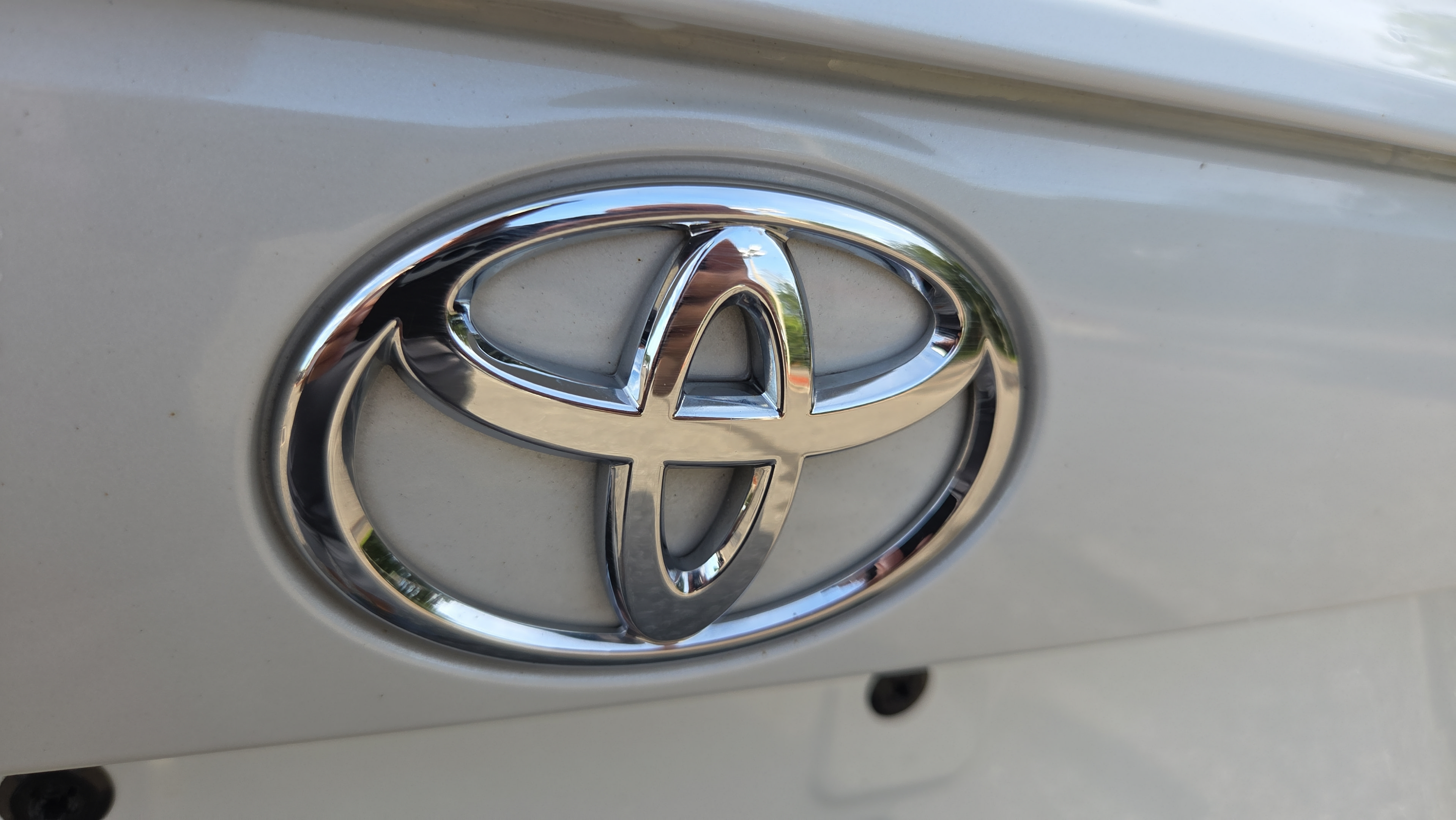 Used 2024 Toyota RAV4 XLE Premium w/ Weather Package FWD image 33