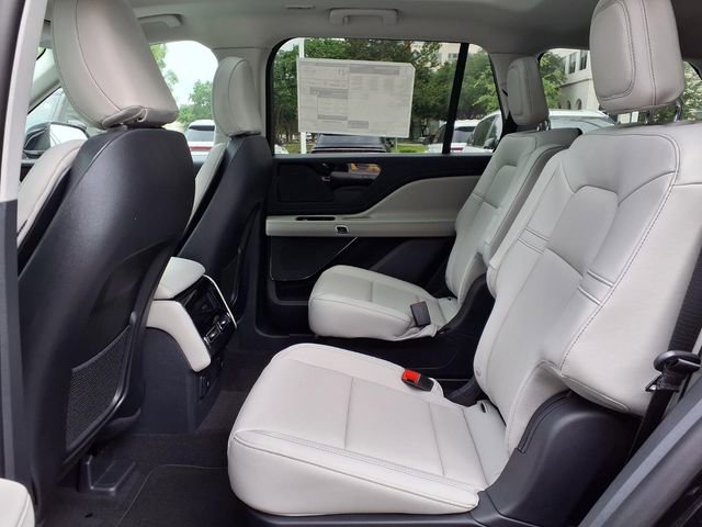 New 2026 Lincoln Aviator 2WD image 8