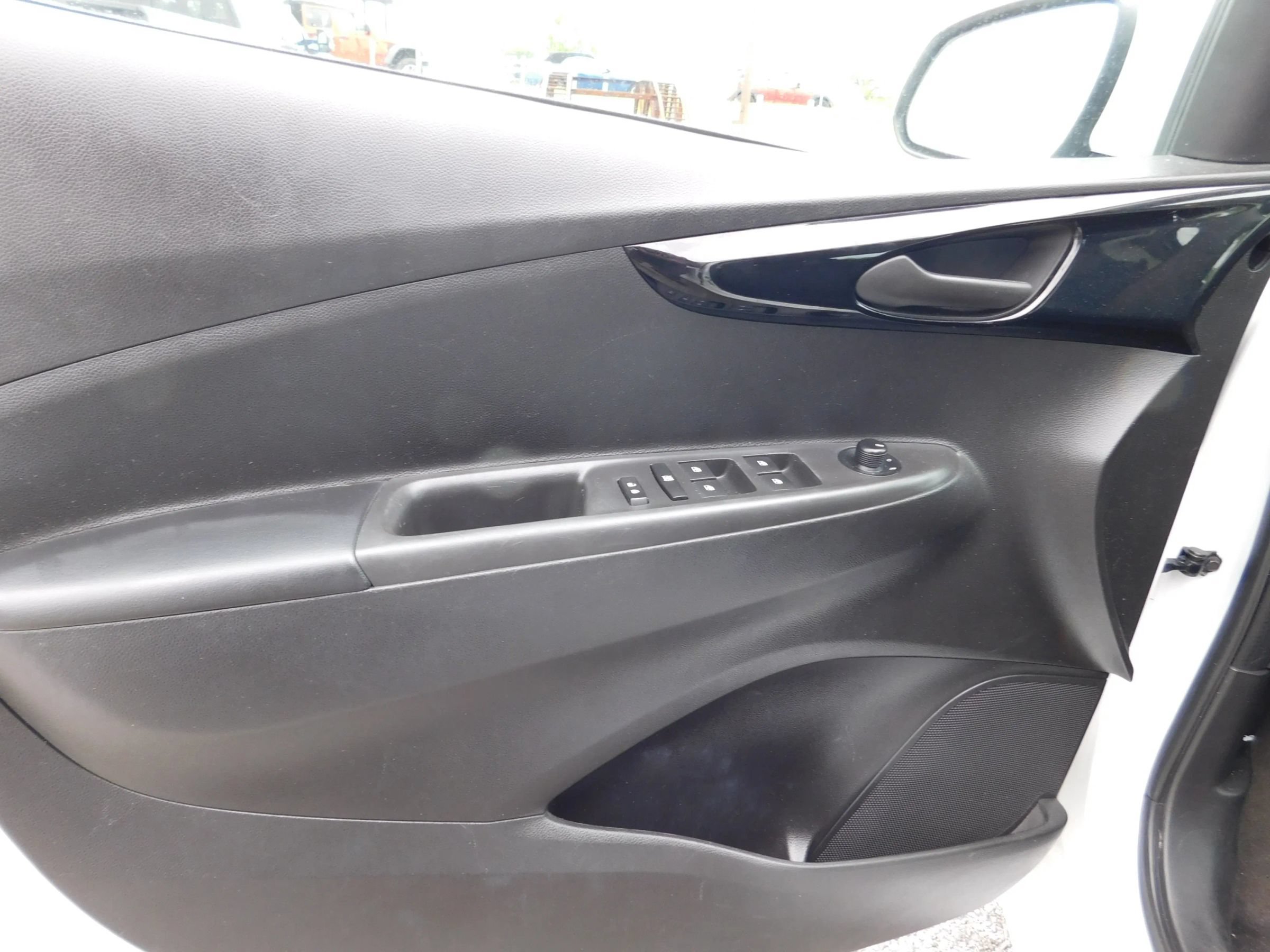 Used 2021 Chevrolet Spark LT FWD image 12
