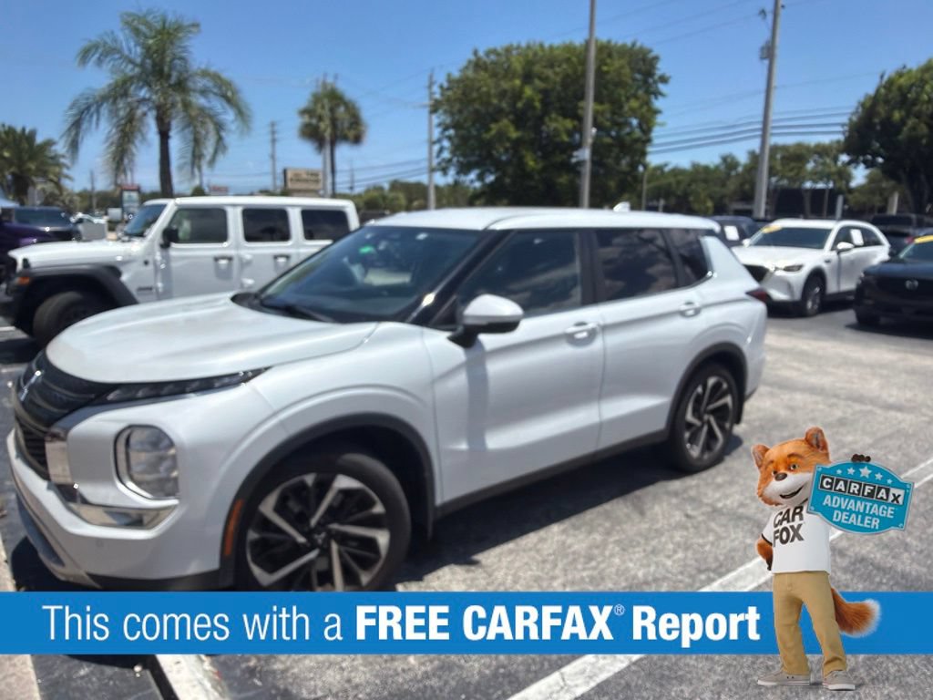 Used 2022 Mitsubishi Outlander SE FWD image 3