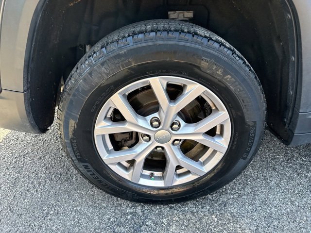 Used 2022 Jeep Grand Cherokee L Limited image 11