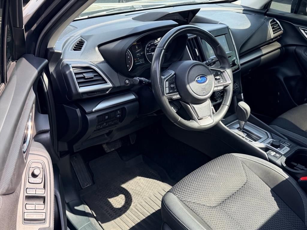 Used 2023 Subaru Forester Premium image 10