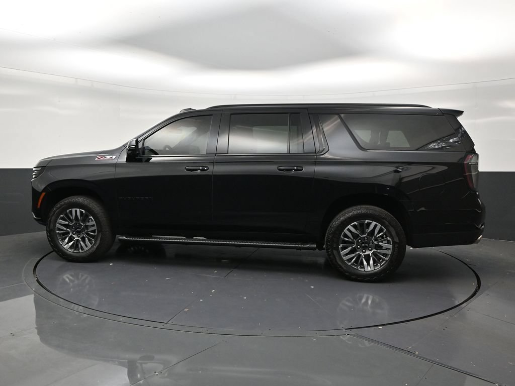 Used 2025 Chevrolet Suburban Z71 w/ Comfort Package AWD/4WD image 2