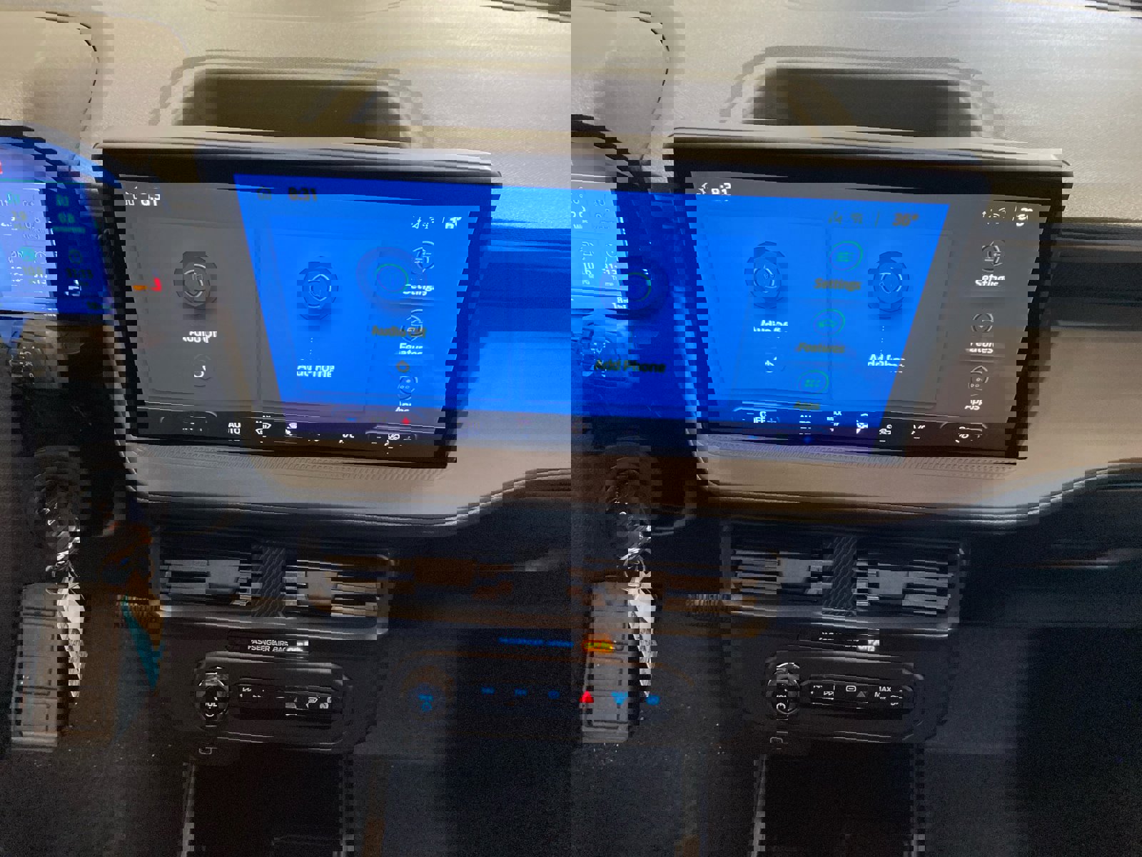 New 2026 Ford Maverick XL w/ Equipment Group 101A image 29