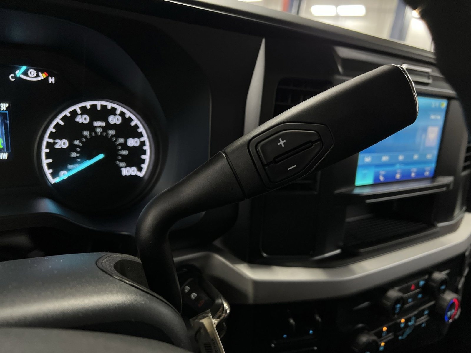 New 2026 Ford F250 XL w/ XL Chrome Package image 21