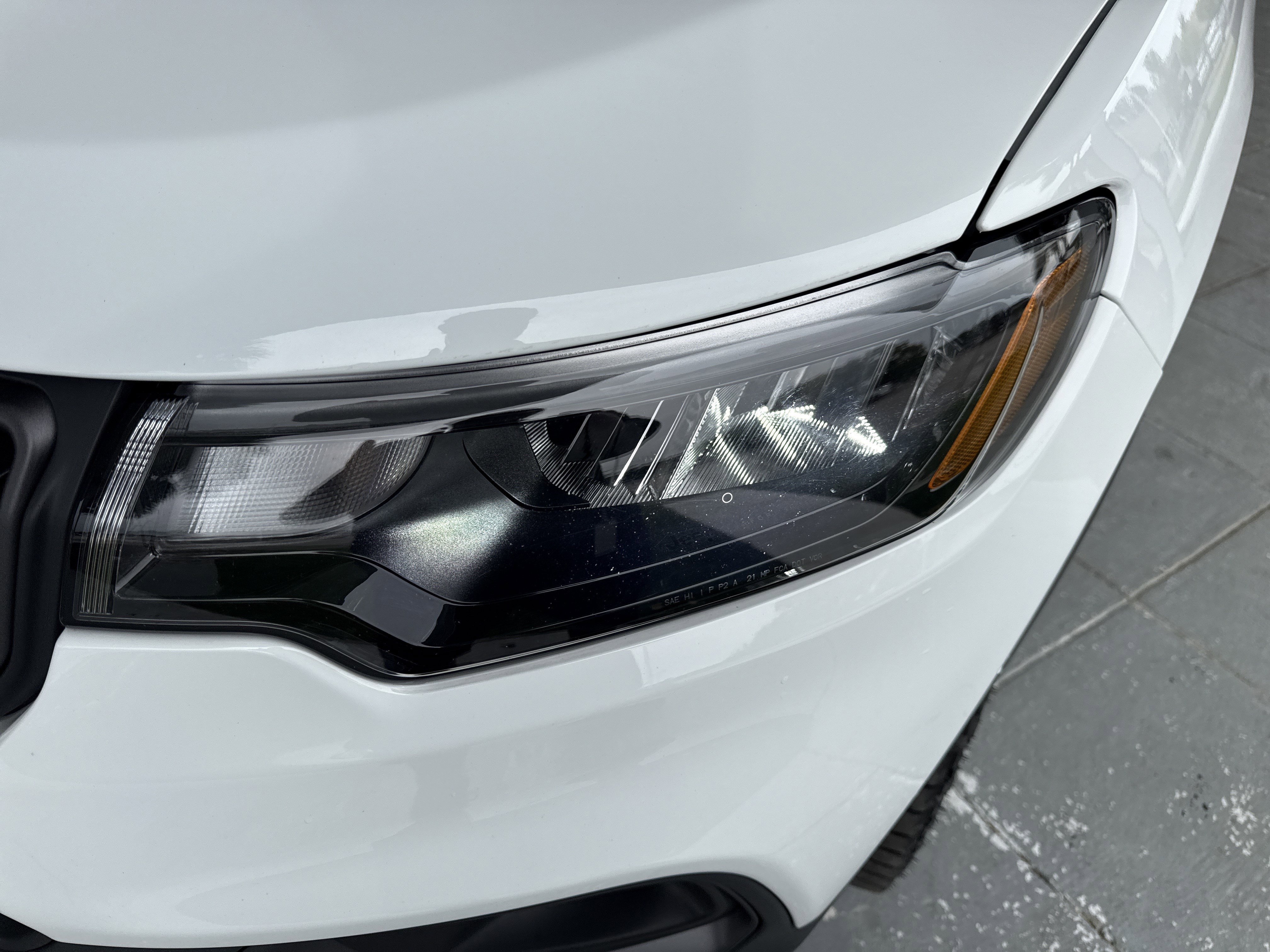 Used 2025 Jeep Compass Trailhawk image 5