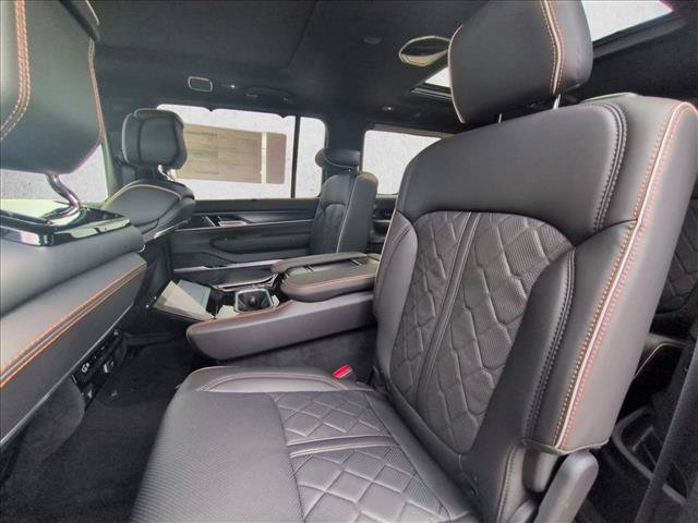 New 2026 Jeep Grand Wagoneer L Summit AWD/4WD image 15