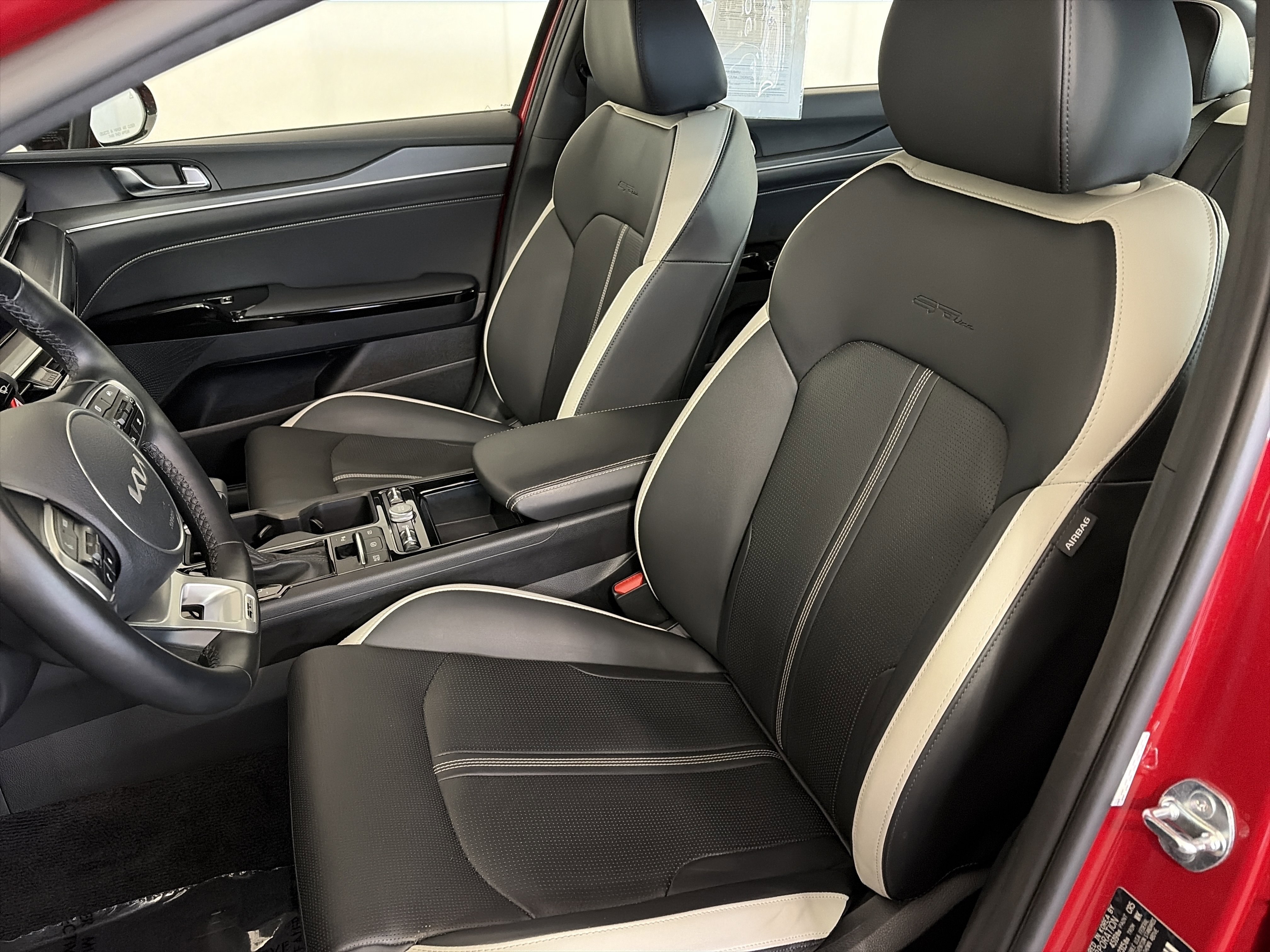 Used 2025 Kia K5 GT-Line image 12