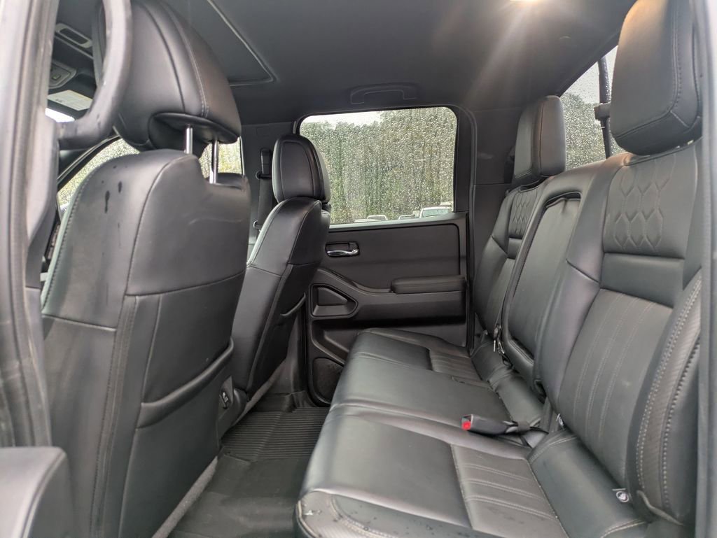 Used 2022 Nissan Frontier PRO-4X w/ Pro-4X Premium Package image 25