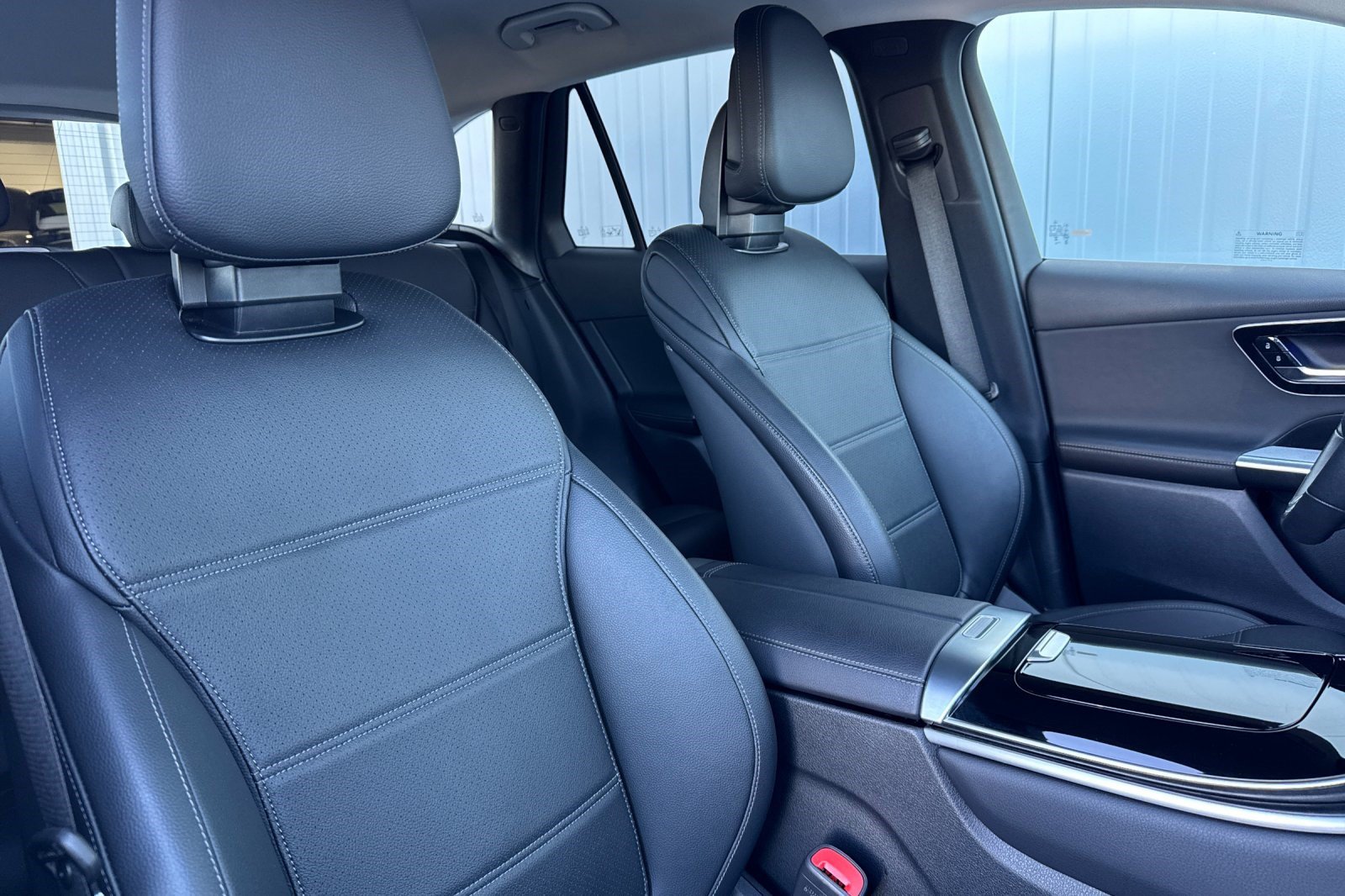 Certified 2025 Mercedes-Benz GLC 350e 4MATIC image 33