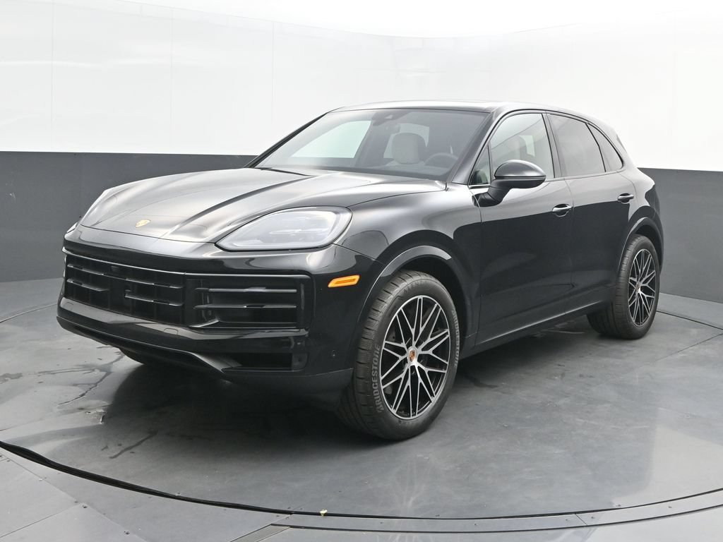 Certified 2026 Porsche Cayenne AWD/4WD image 1