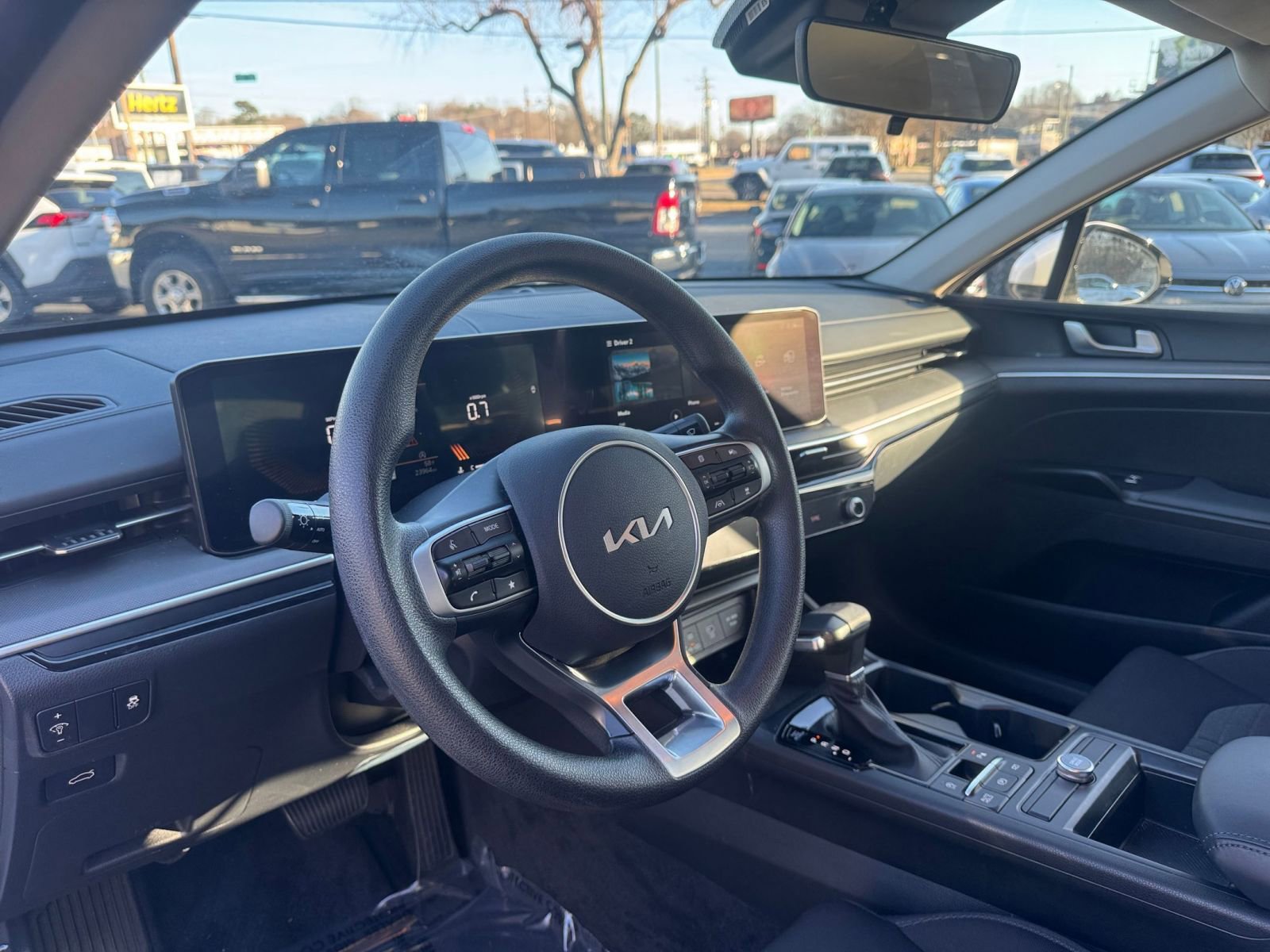 Used 2025 Kia K5 LXS image 28