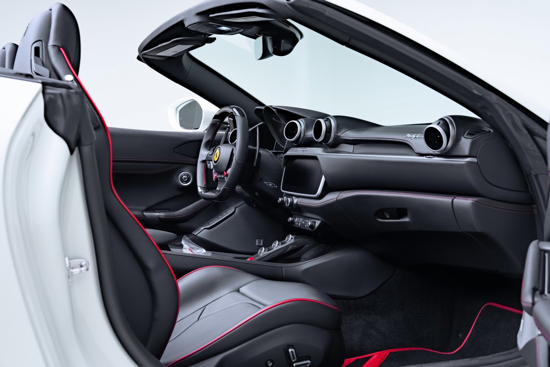 Used 2022 Ferrari Portofino M image 49