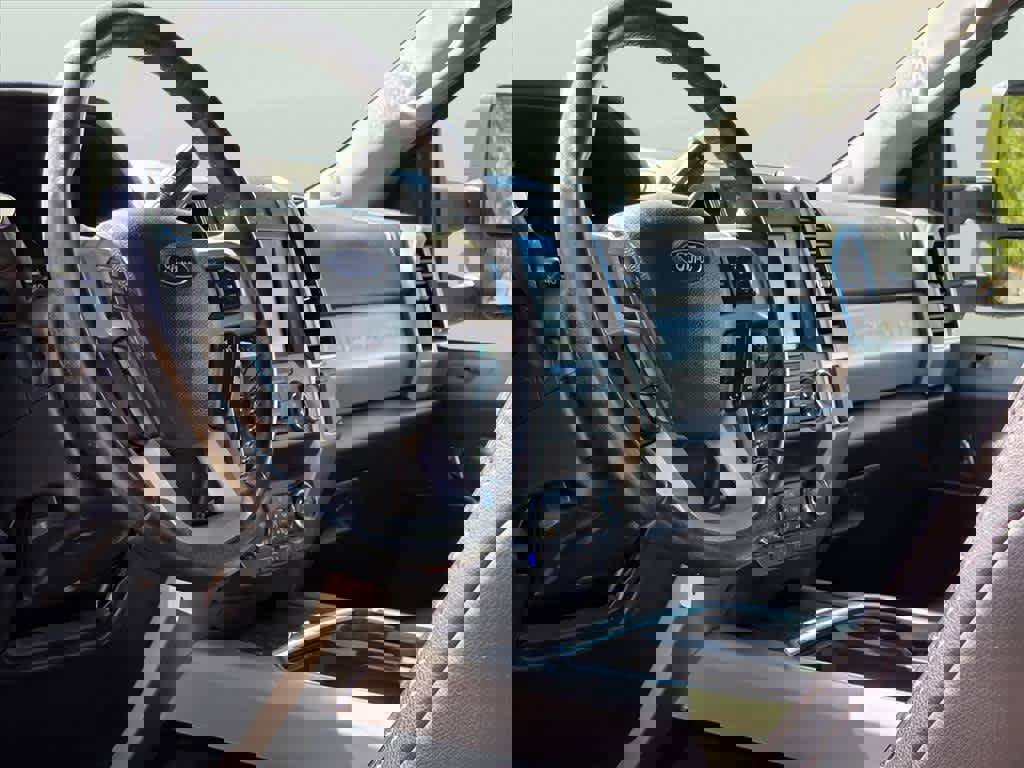 Used 2019 Ford F250 Lariat w/ Chrome Package AWD/4WD image 17