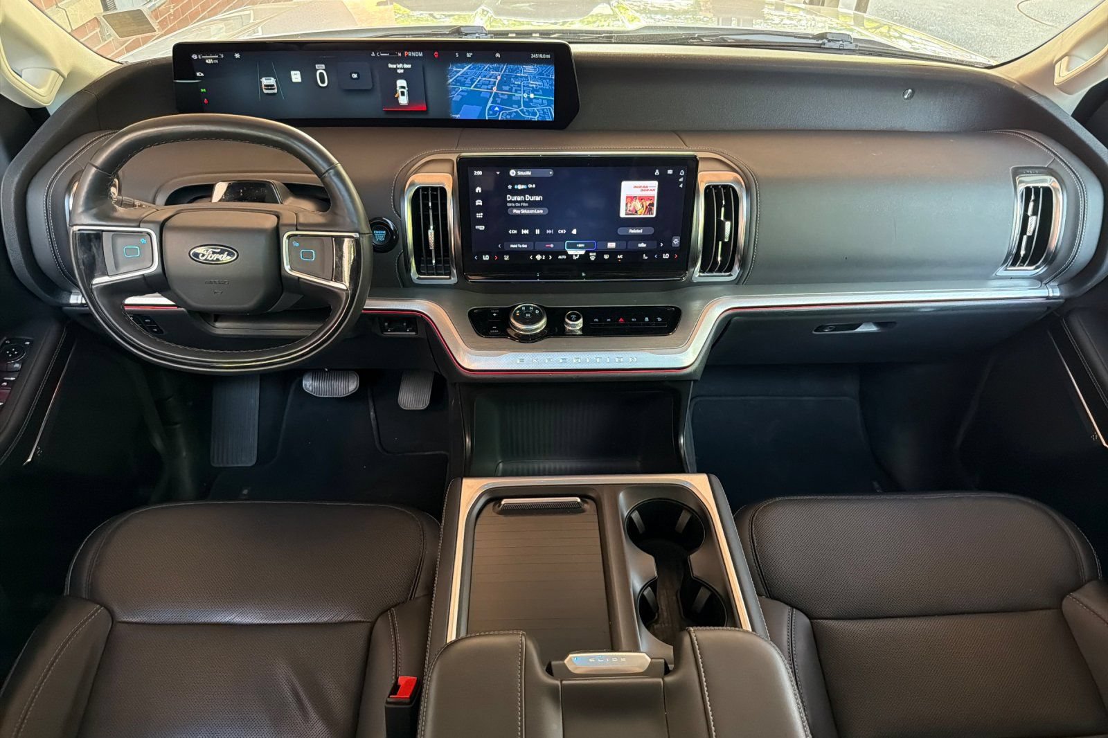 Used 2025 Ford Expedition Max Platinum AWD/4WD image 18