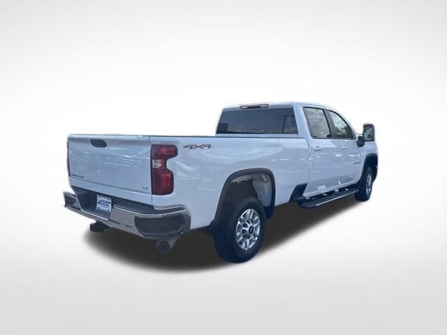 Used 2024 Chevrolet Silverado 2500 LT AWD/4WD image 5