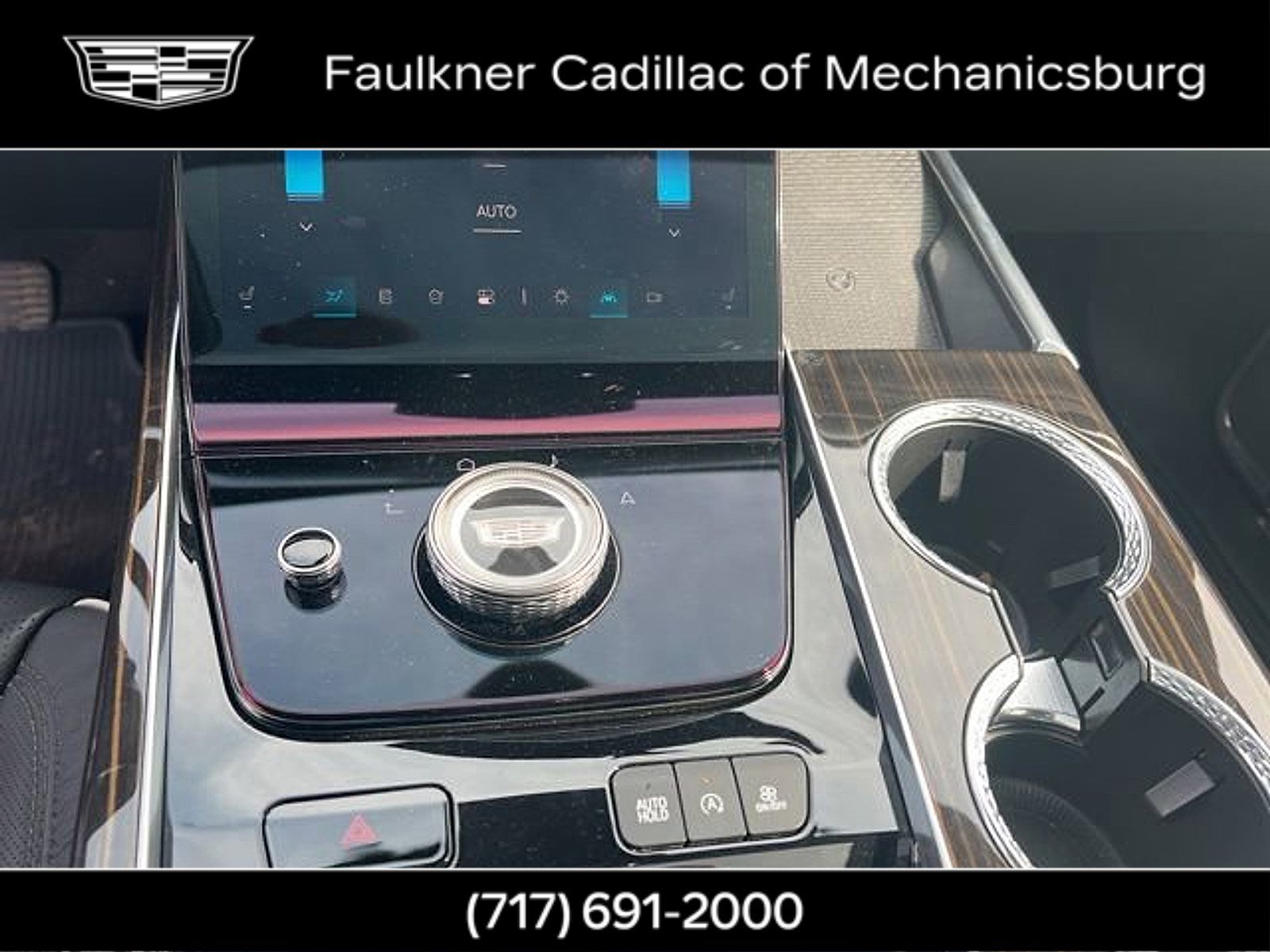 Certified 2025 Cadillac Escalade Premium Luxury image 24