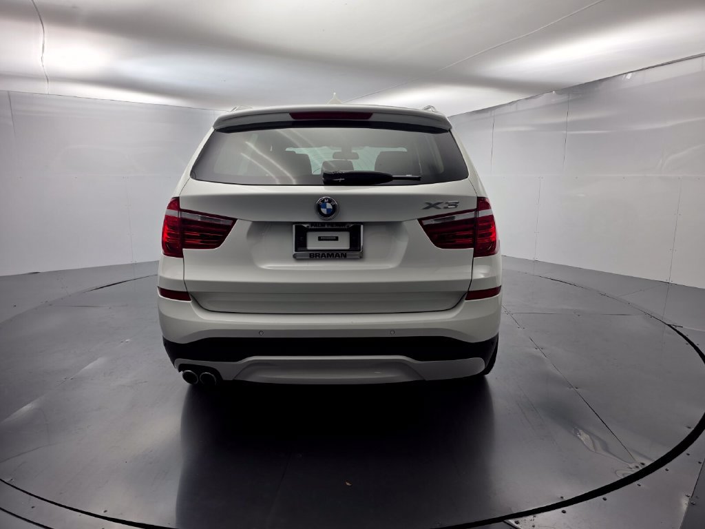 Used 2017 BMW X3 sDrive28i RWD image 5