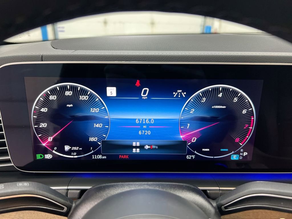 Used 2025 Mercedes-Benz GLS 450 4MATIC image 12