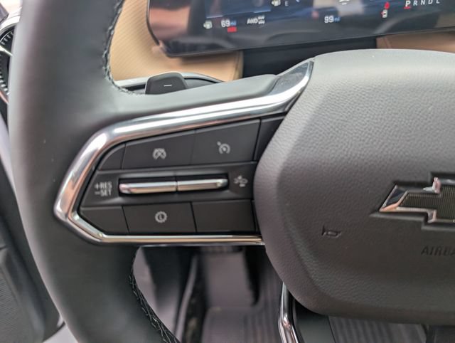New 2026 Chevrolet Equinox ACTIV w/ Convenience Package III AWD/4WD image 16