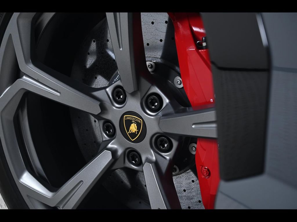 Used 2024 Lamborghini Urus S image 37