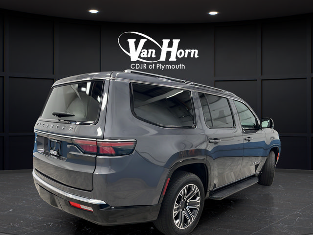 Used 2023 Jeep Wagoneer 4WD w/ Premium Group I image 7