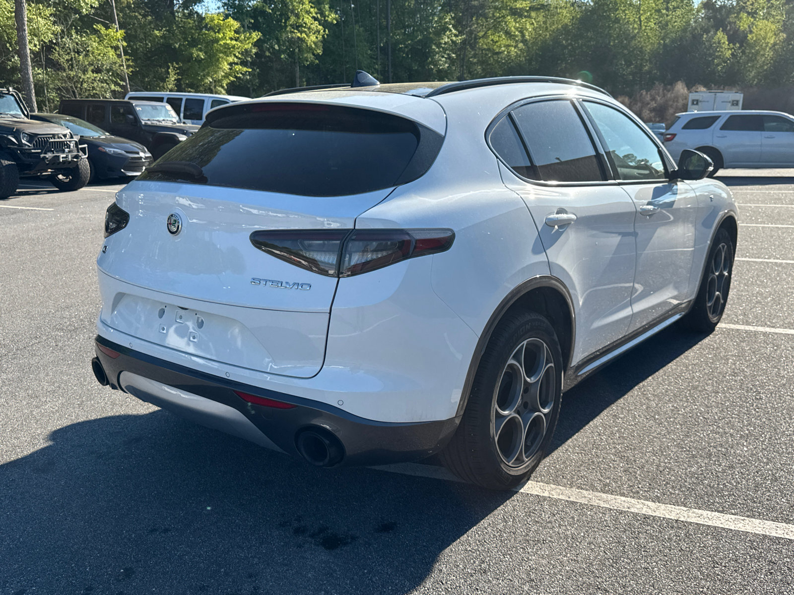 Used 2024 Alfa Romeo Stelvio Ti image 5