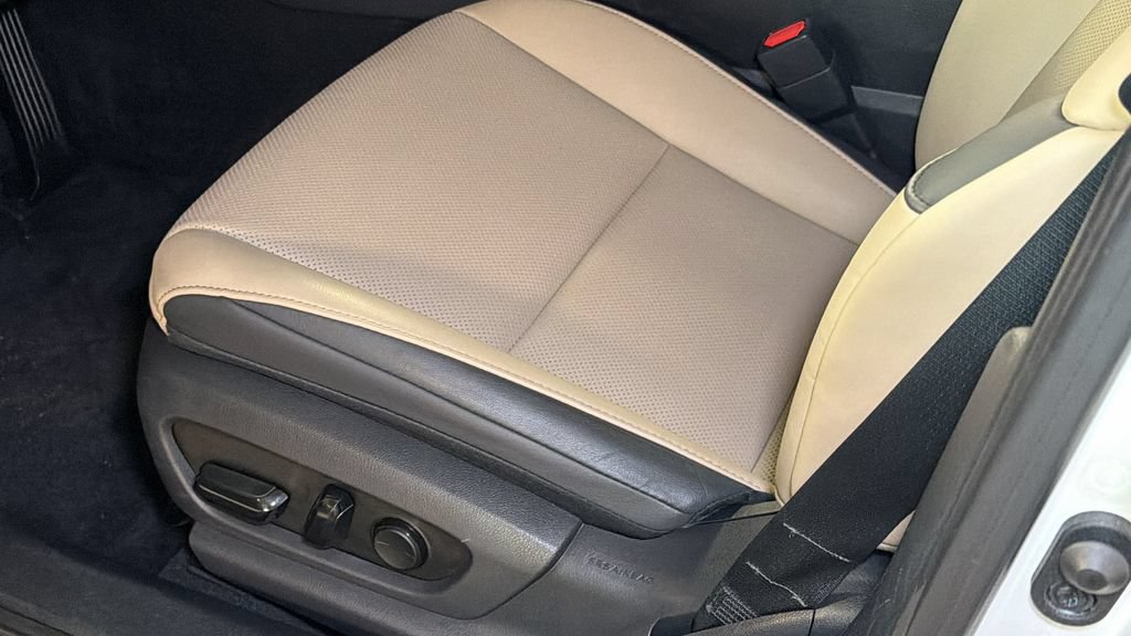 Certified 2021 Lexus ES 250 w/ Accessory Package 2 AWD/4WD image 19