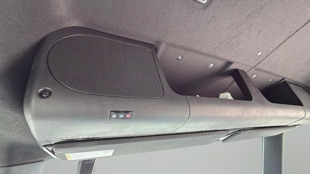 Used 2024 Chevrolet Brightdrop 600 w/ Battery Pack, Max Range image 32