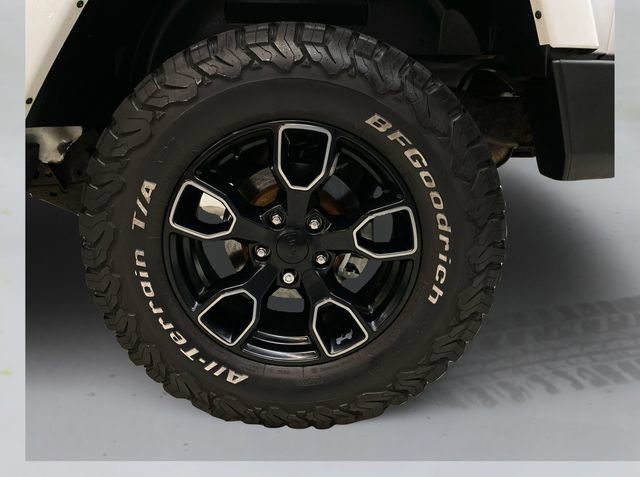 Used 2018 Jeep Wrangler Unlimited Altitude image 17