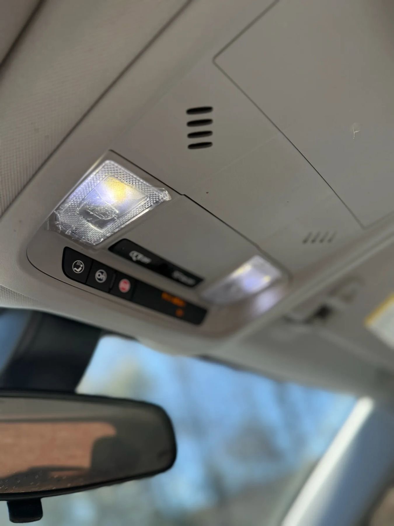 Used 2019 Chevrolet Equinox LS image 17