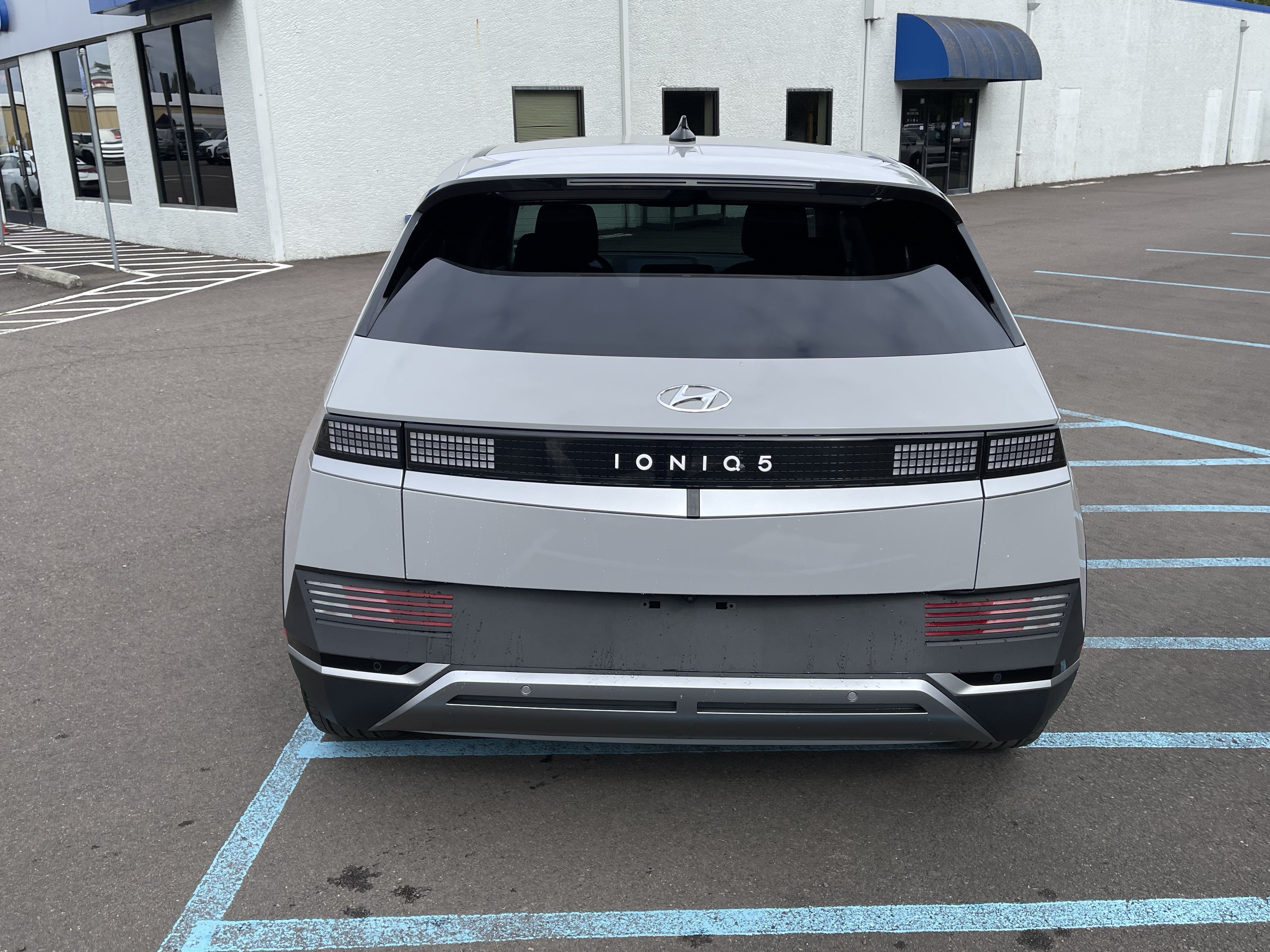 Certified 2024 Hyundai Ioniq 5 SEL RWD image 4
