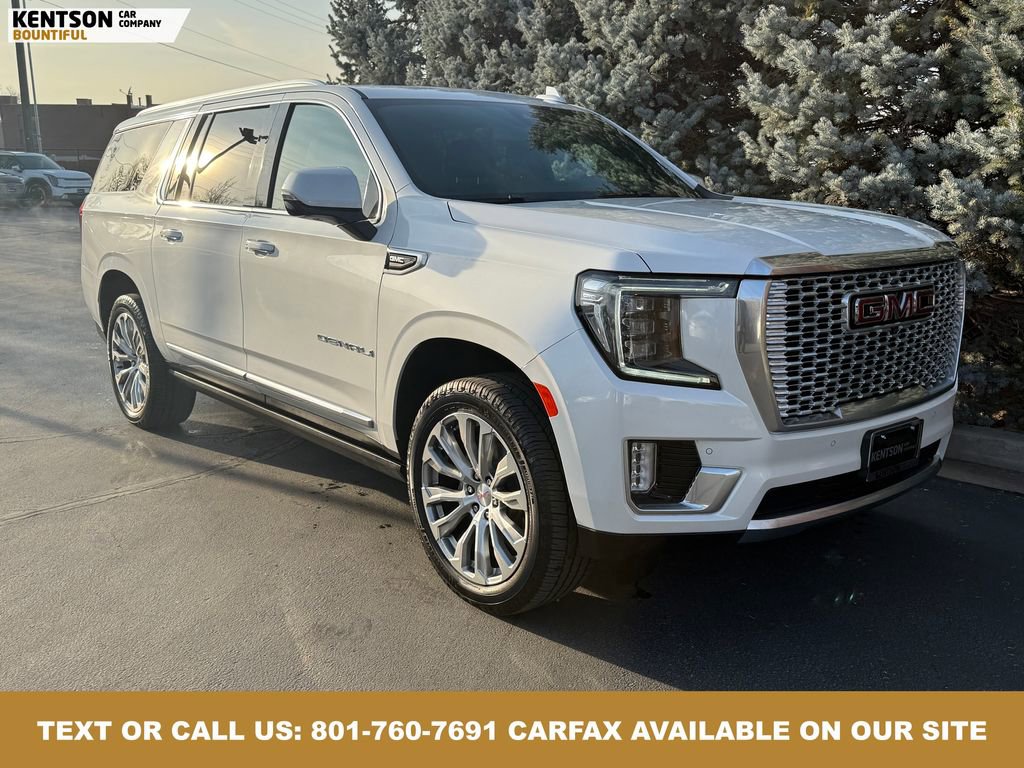 Used 2022 GMC Yukon XL Denali image 12