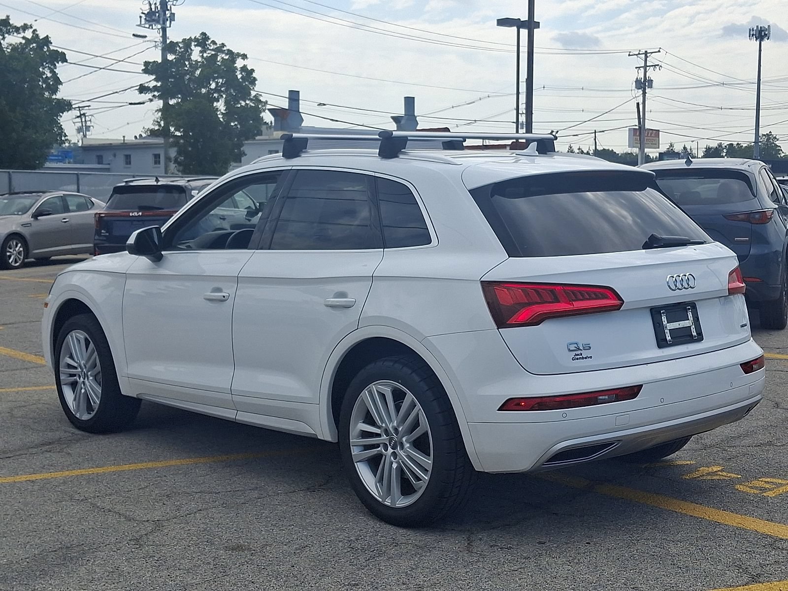 Used 2020 Audi Q5 2.0T Premium Plus w/ Premium Plus Package AWD/4WD image 4