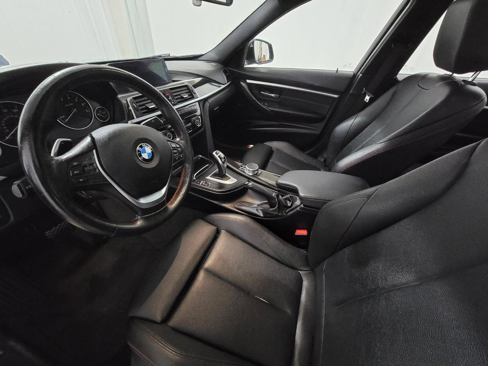 Used 2018 BMW 330i xDrive Sedan w/ Convenience Package image 13