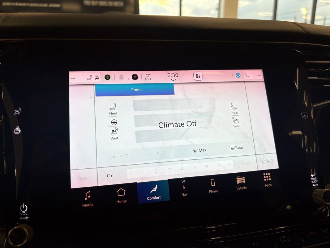 Used 2022 Jeep Wagoneer Series III w/ Premium Group I AWD/4WD image 36