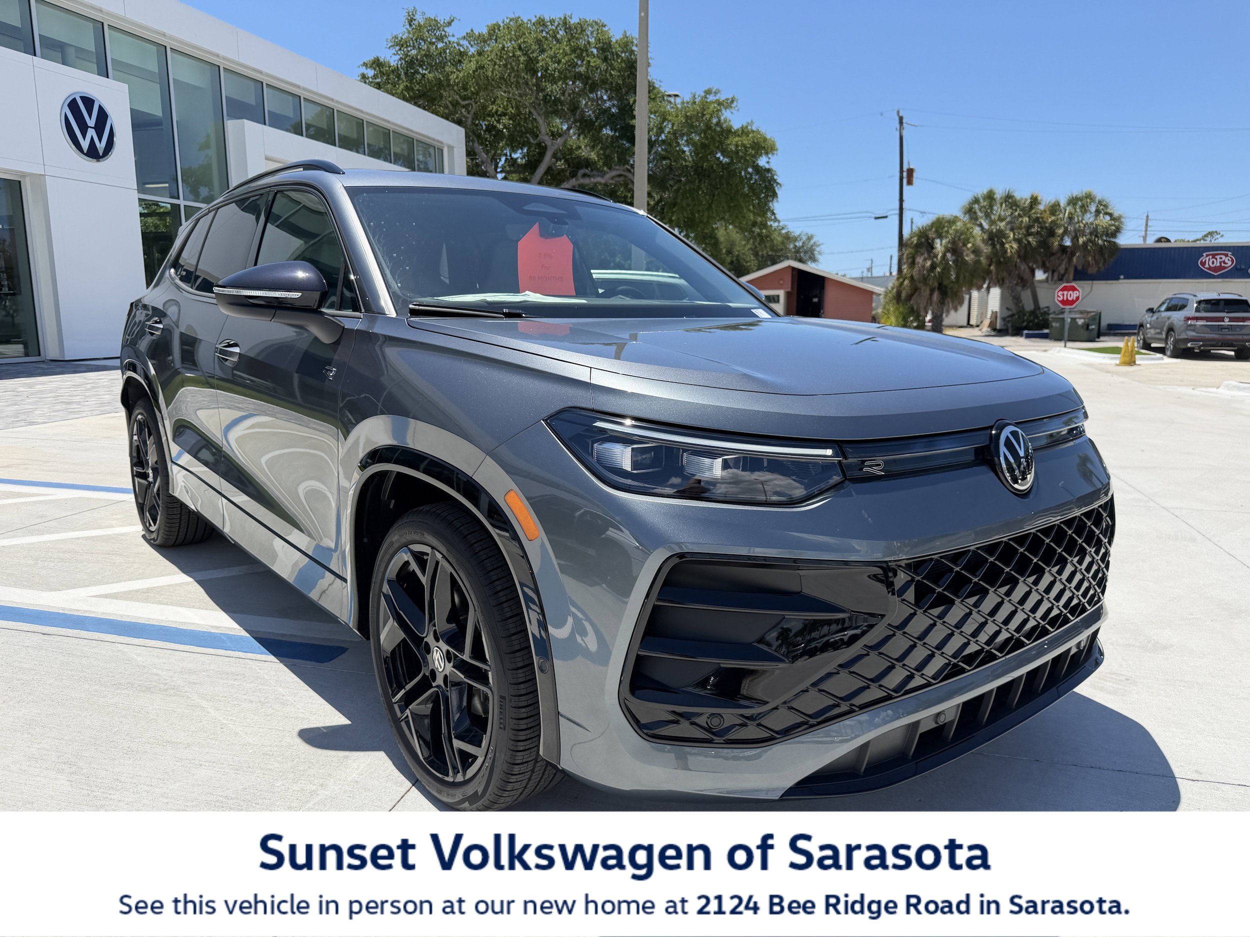 New 2026 Volkswagen Tiguan SE R-Line