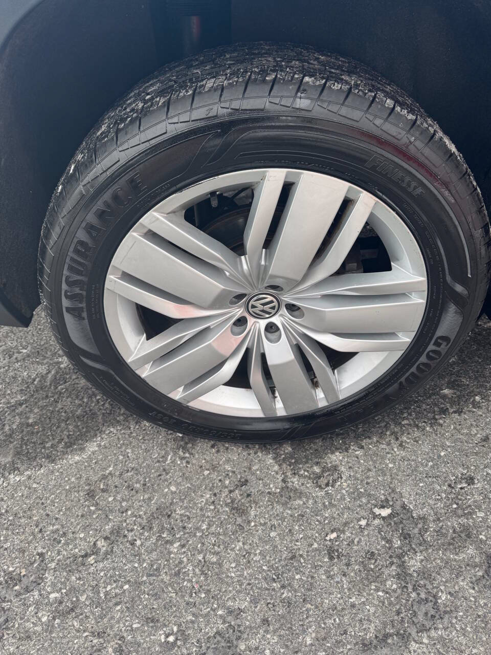 Used 2019 Volkswagen Atlas SE w/ Towing Package AWD/4WD image 13