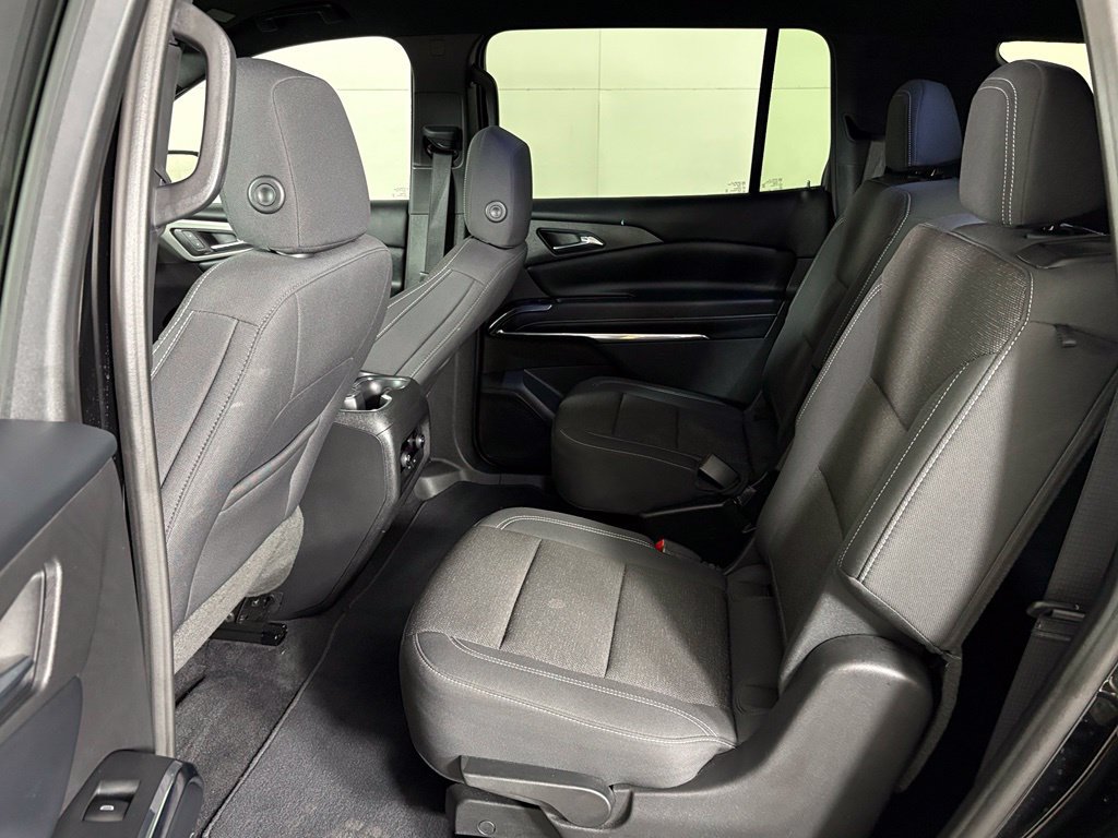 Used 2026 Chevrolet Traverse LT FWD image 35