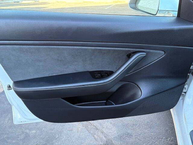 Used 2019 Tesla Model 3 Long Range AWD/4WD image 9