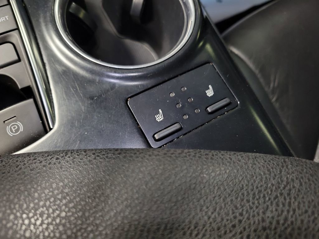 Used 2018 Toyota Camry XSE w/ Protection Package (Q2) image 16