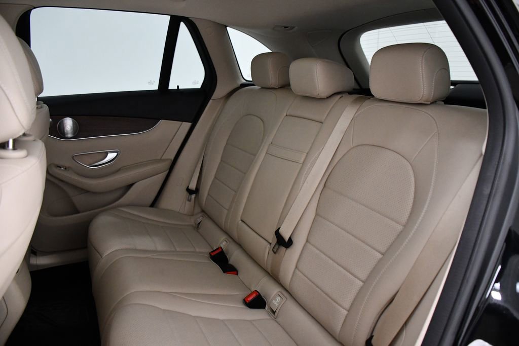 Used 2020 Mercedes-Benz GLC 300 4MATIC image 21