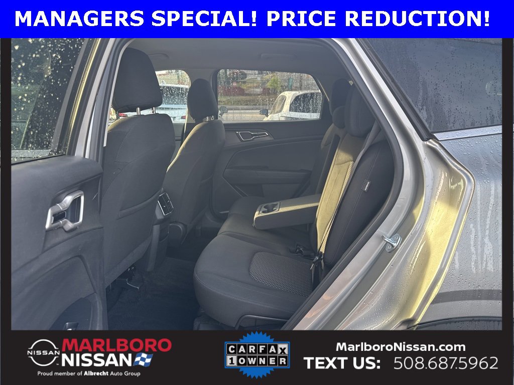 Used 2024 Kia Sportage LX image 17