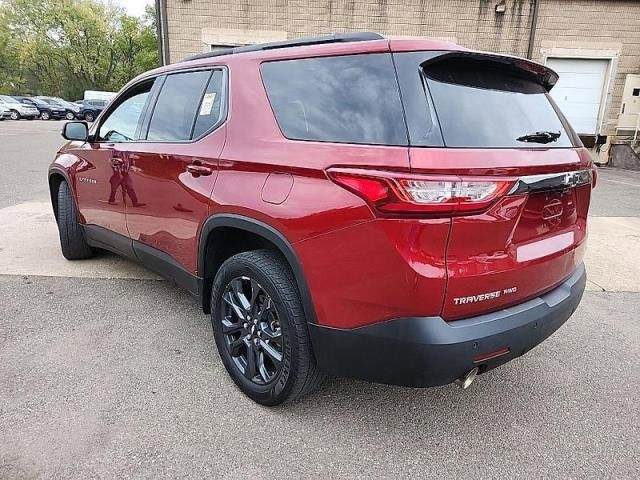 Used 2019 Chevrolet Traverse RS image 2