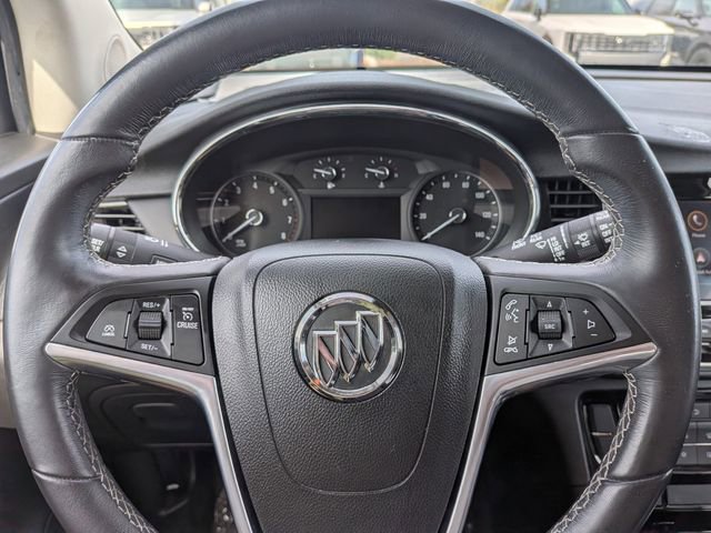 Used 2022 Buick Encore Preferred w/ Safety Package image 28